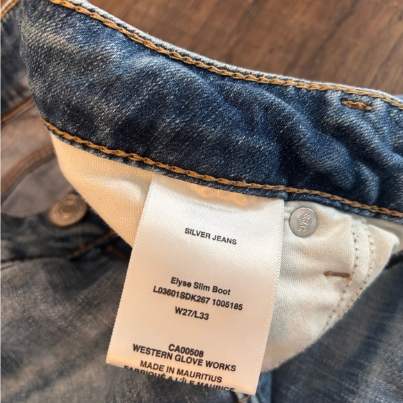 Silver Jeans Women’s Faded Blue Straight Jeans - Picture 4 of 4